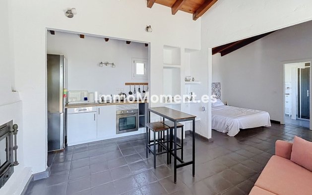 Reventa - Villa independiente - Málaga Este - El Trapiche