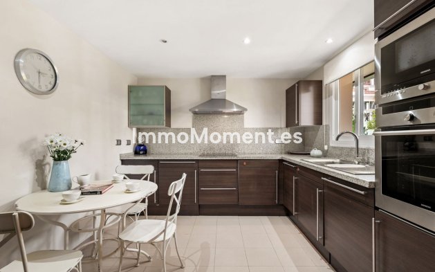 Reventa - Apartamento - Estepona  - Atalaya