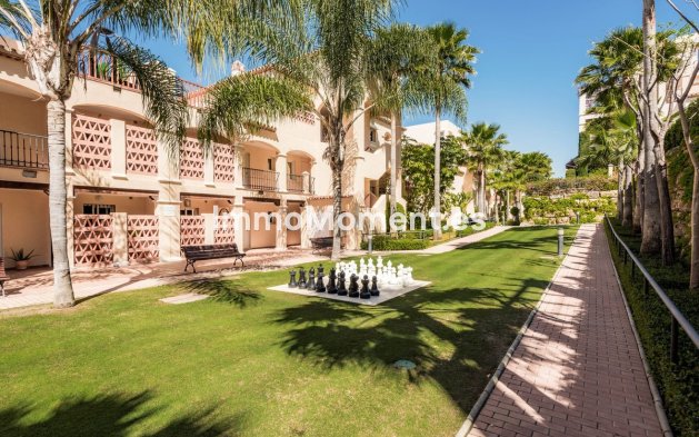 Reventa - Apartamento - Estepona  - Atalaya