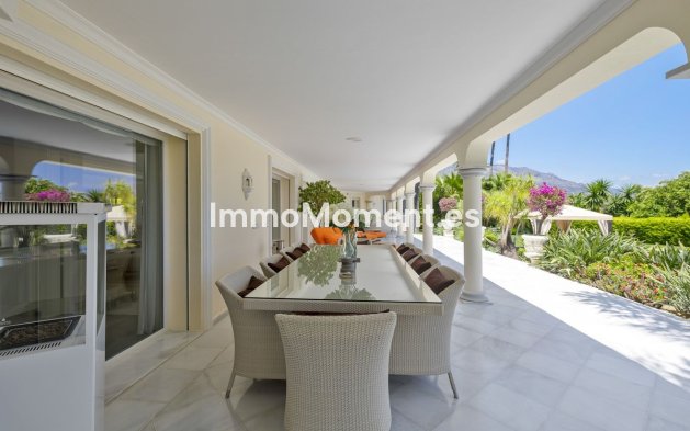 Resale - Detached villa - Marbella - Nueva Andalucía