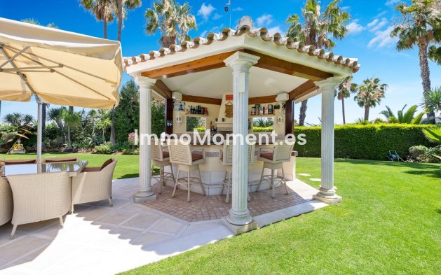 Resale - Detached villa - Marbella - Nueva Andalucía