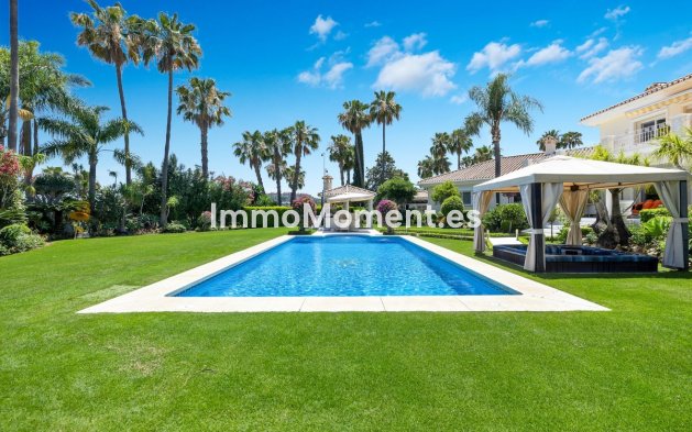 Resale - Detached villa - Marbella - Nueva Andalucía