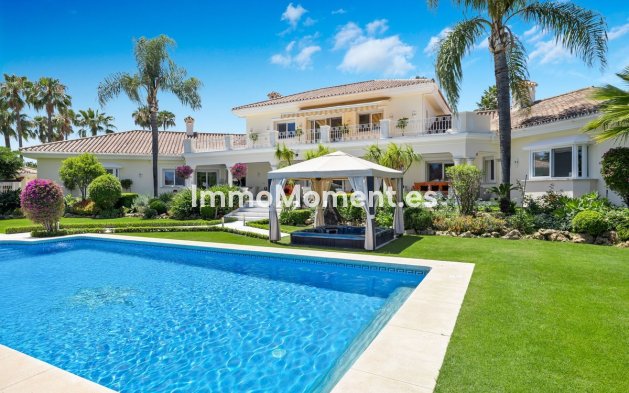 Resale - Detached villa - Marbella - Nueva Andalucía