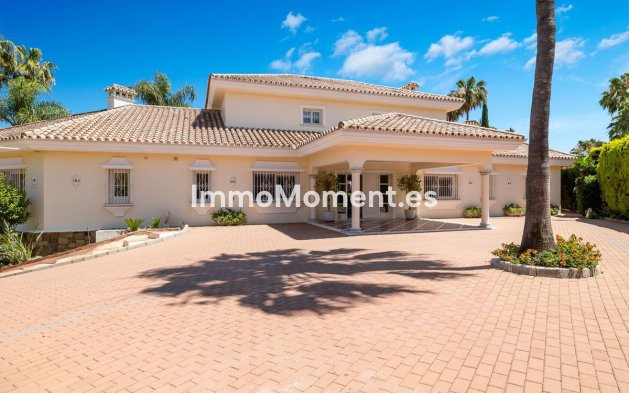 Resale - Detached villa - Marbella - Nueva Andalucía