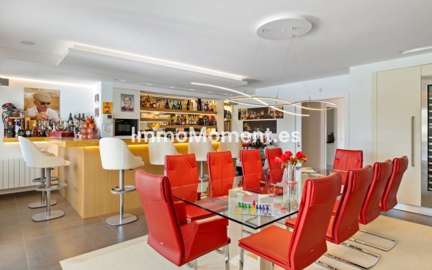 Resale - Detached villa - Marbella - Nueva Andalucía