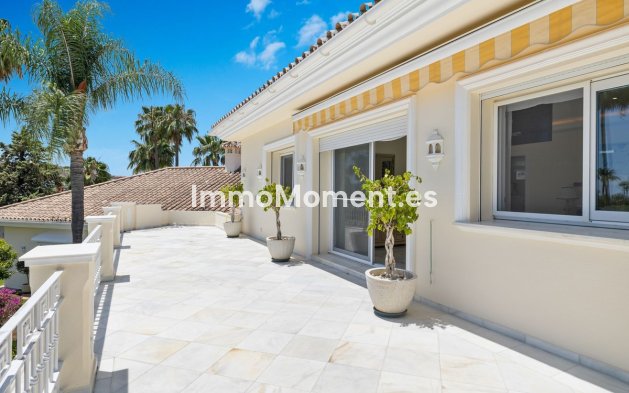 Resale - Detached villa - Marbella - Nueva Andalucía