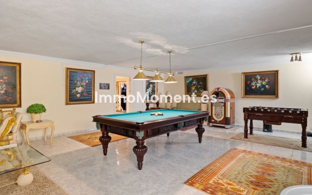 Resale - Detached villa - Marbella - Nueva Andalucía