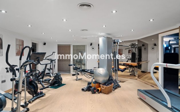 Resale - Detached villa - Marbella - Nueva Andalucía