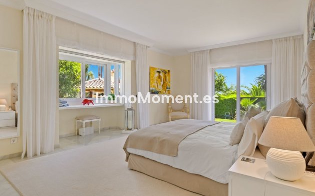 Resale - Detached villa - Marbella - Nueva Andalucía