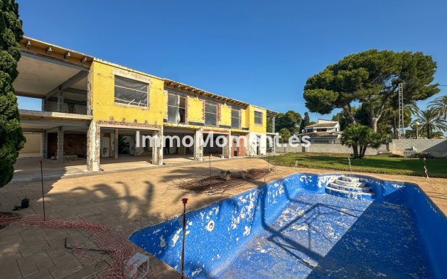 Resale - Detached villa - Orihuela - Cabo roig - La Zenia