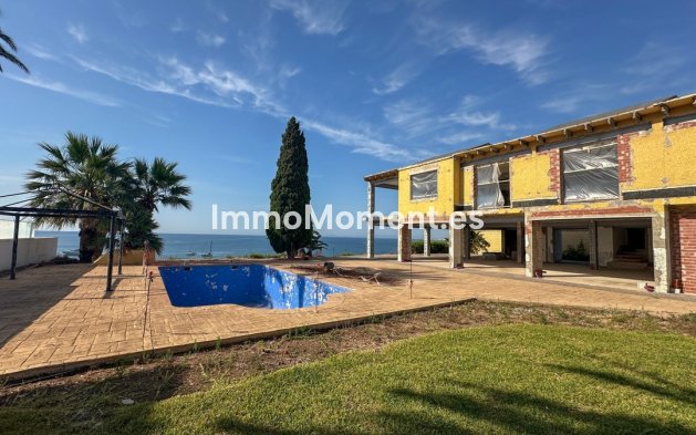 Resale - Detached villa - Orihuela - Cabo roig - La Zenia