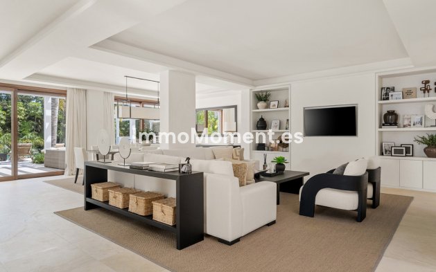 Resale - Detached villa - Marbella - Nueva Andalucía