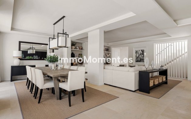 Resale - Detached villa - Marbella - Nueva Andalucía