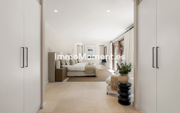 Resale - Detached villa - Marbella - Nueva Andalucía