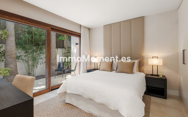 Resale - Detached villa - Marbella - Nueva Andalucía