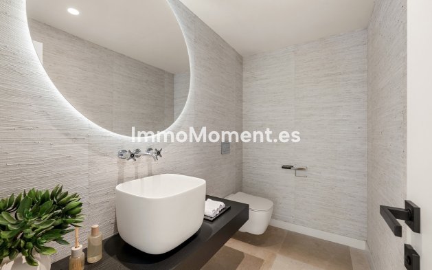 Resale - Detached villa - Marbella - Nueva Andalucía