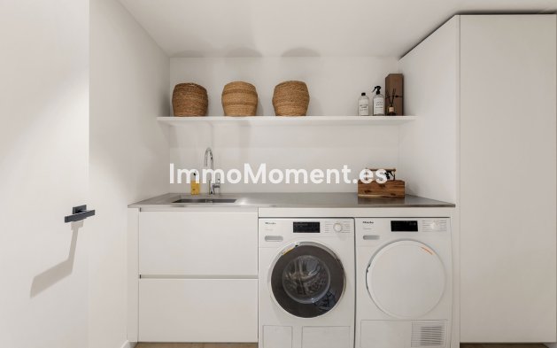 Resale - Detached villa - Marbella - Nueva Andalucía