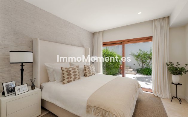 Resale - Detached villa - Marbella - Nueva Andalucía