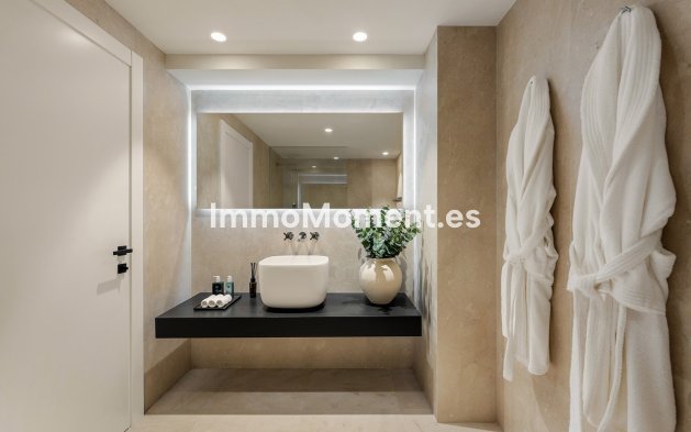 Resale - Detached villa - Marbella - Nueva Andalucía
