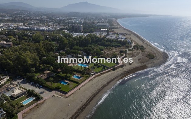 Revente - Villa individuelle - Estepona  - Costalita
