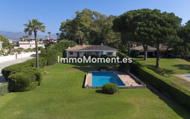 Revente - Villa individuelle - Estepona  - Costalita