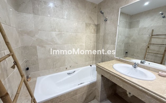 Revente - Appartement - Marbella - Nueva Andalucía