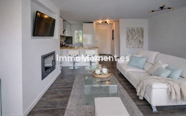 Resale - Apartment - Marbella - Puerto Banús