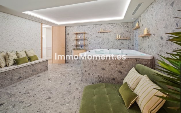Revente - Appartement - Marbella - Nueva Andalucía