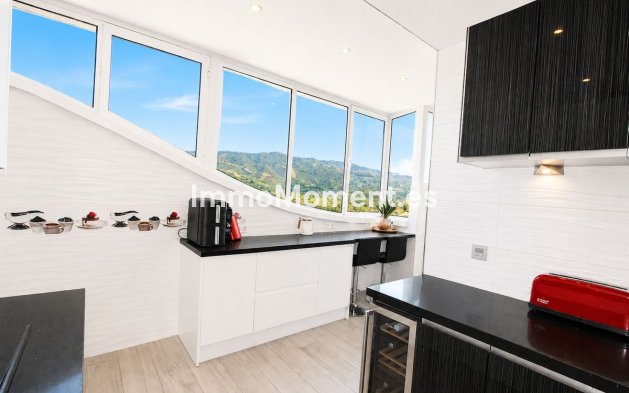 Resale - Apartment - Marbella - Elviria