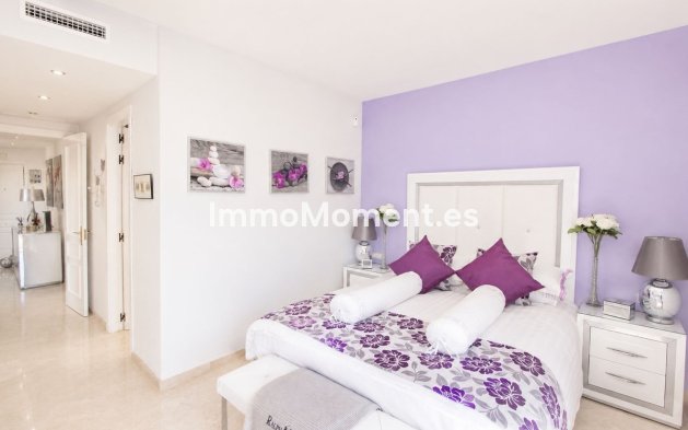 Resale - Apartment - Marbella - Elviria