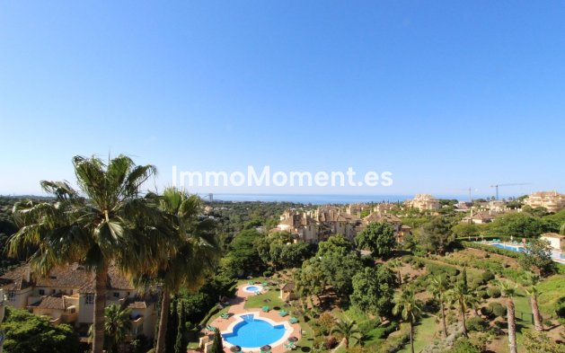 Resale - Apartment - Marbella - Elviria