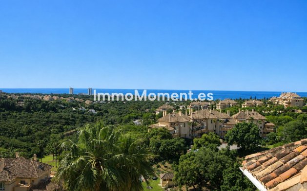 Resale - Apartment - Marbella - Elviria