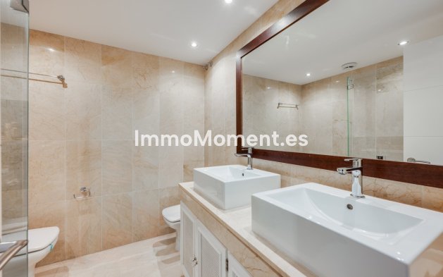 Revente - Maison mitoyenne - Marbella - Nueva Andalucía