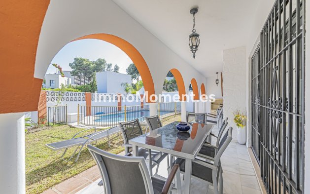 Resale - Detached villa - Marbella - Nueva Andalucía