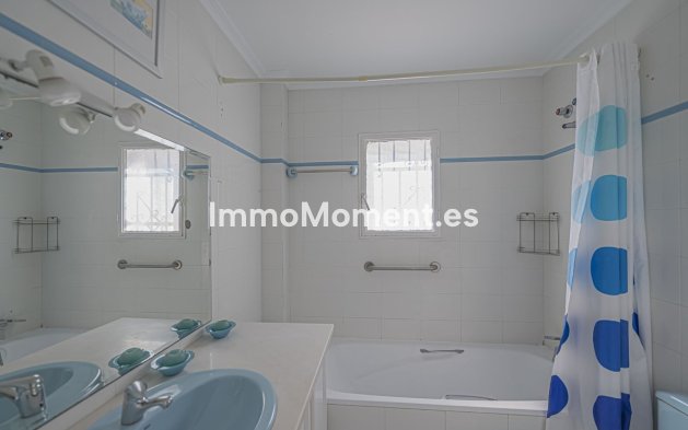 Resale - Detached villa - Marbella - Nueva Andalucía