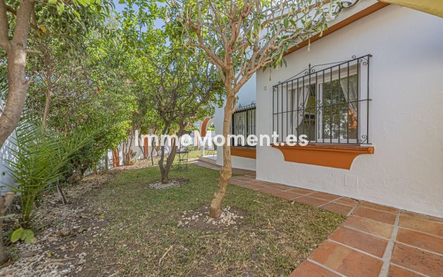 Resale - Detached villa - Marbella - Nueva Andalucía