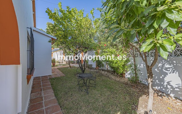 Resale - Detached villa - Marbella - Nueva Andalucía