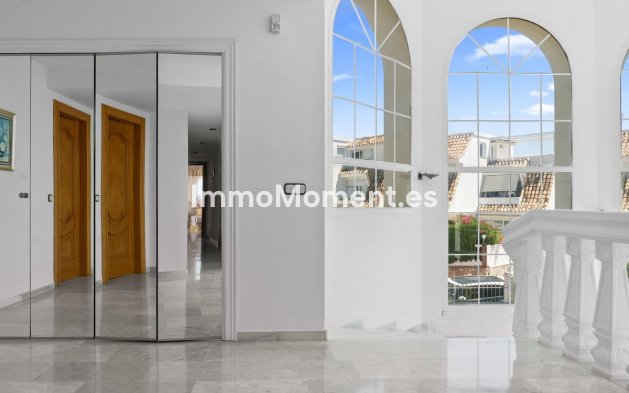 Wiederverkauf - Freistehende Villa - Benalmadena - Torrequebrada