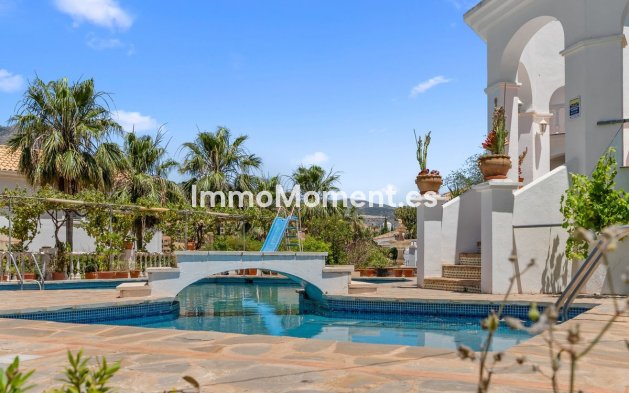 Wiederverkauf - Freistehende Villa - Benalmadena - Torrequebrada
