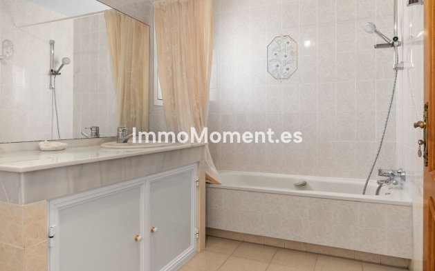 Wiederverkauf - Freistehende Villa - Benalmadena - Torrequebrada