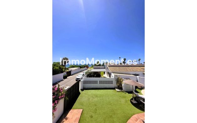 Reventa - Villa independiente - Estepona  - Estepona Centro