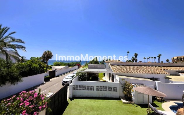 Reventa - Villa independiente - Estepona  - Estepona Centro