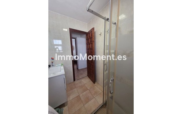 Reventa - Villa independiente - Estepona  - Estepona Centro