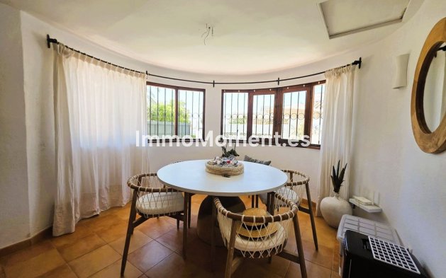Reventa - Villa independiente - Estepona  - Estepona Centro