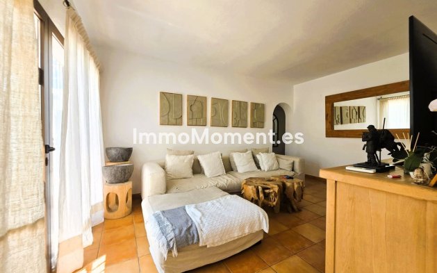 Reventa - Villa independiente - Estepona  - Estepona Centro
