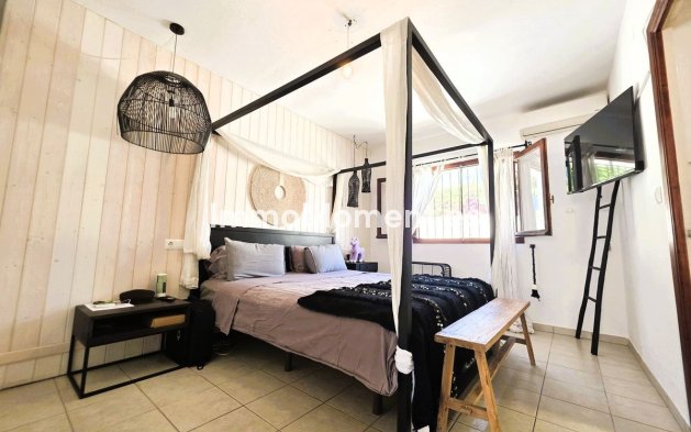 Reventa - Villa independiente - Estepona  - Estepona Centro