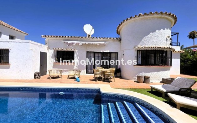Reventa - Villa independiente - Estepona  - Estepona Centro