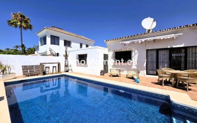 Reventa - Villa independiente - Estepona  - Estepona Centro
