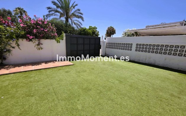 Reventa - Villa independiente - Estepona  - Estepona Centro