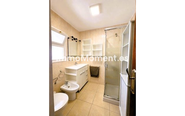 Reventa - Villa independiente - Estepona  - Estepona Centro